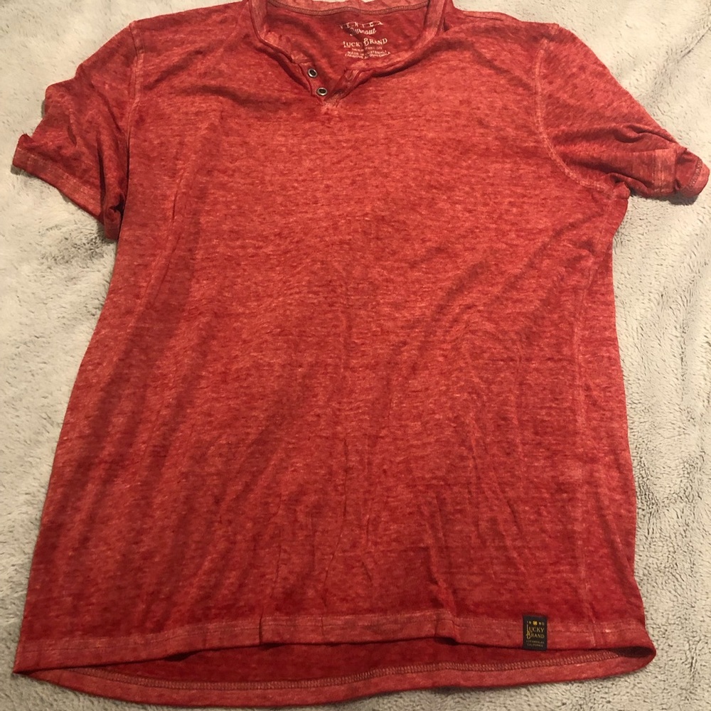 Lucky brand t-shirt
